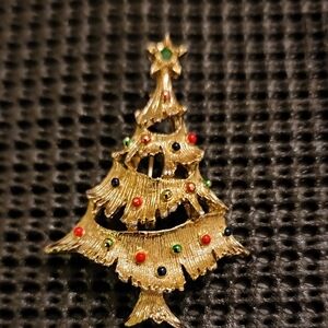 Festive Gold Christmas Tree Brooch